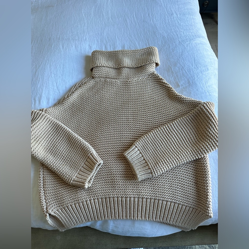 Zara cream/beige knitted turtleneck sweater size M